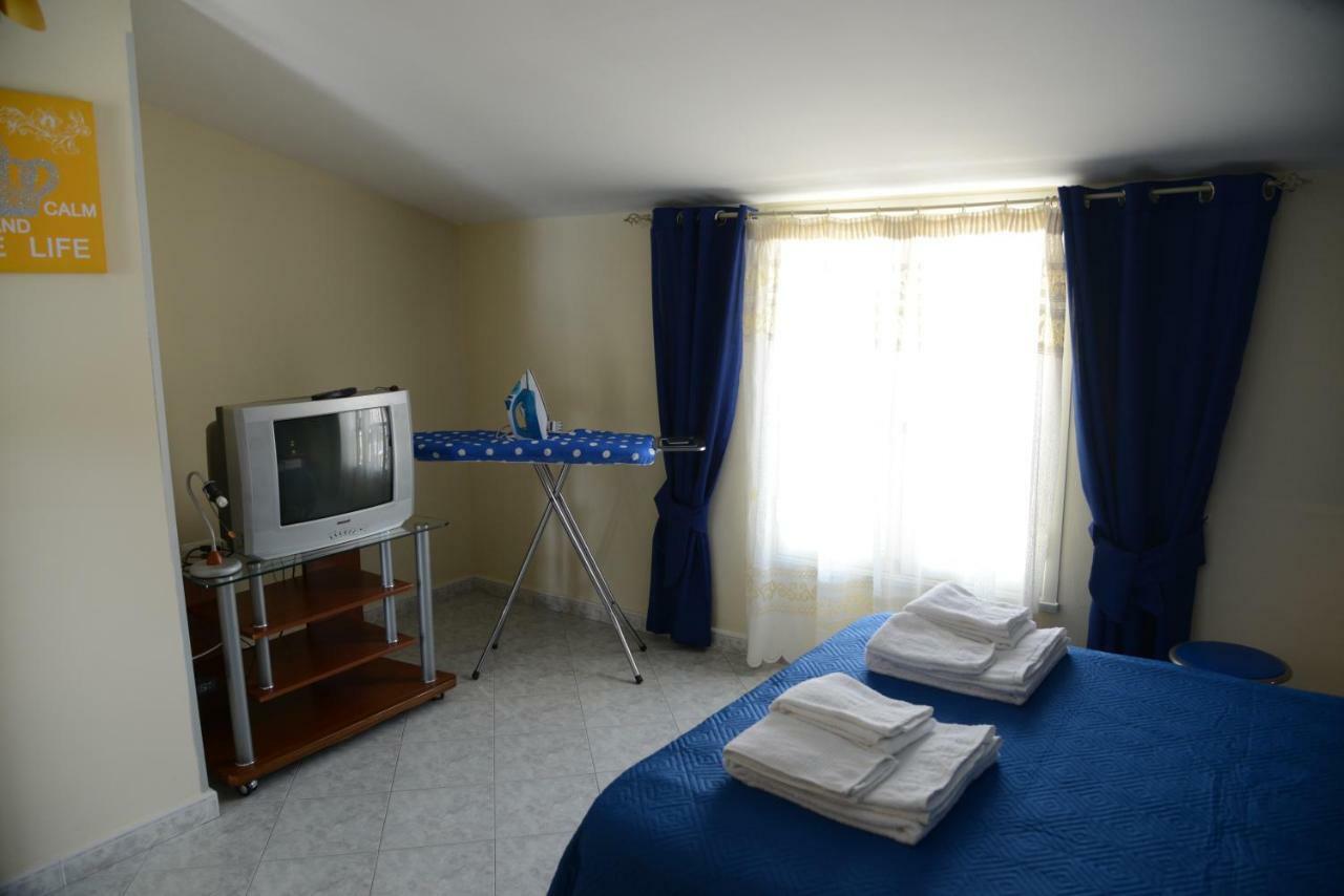 City House Villa Кампофеличе ди Рокела Екстериор снимка